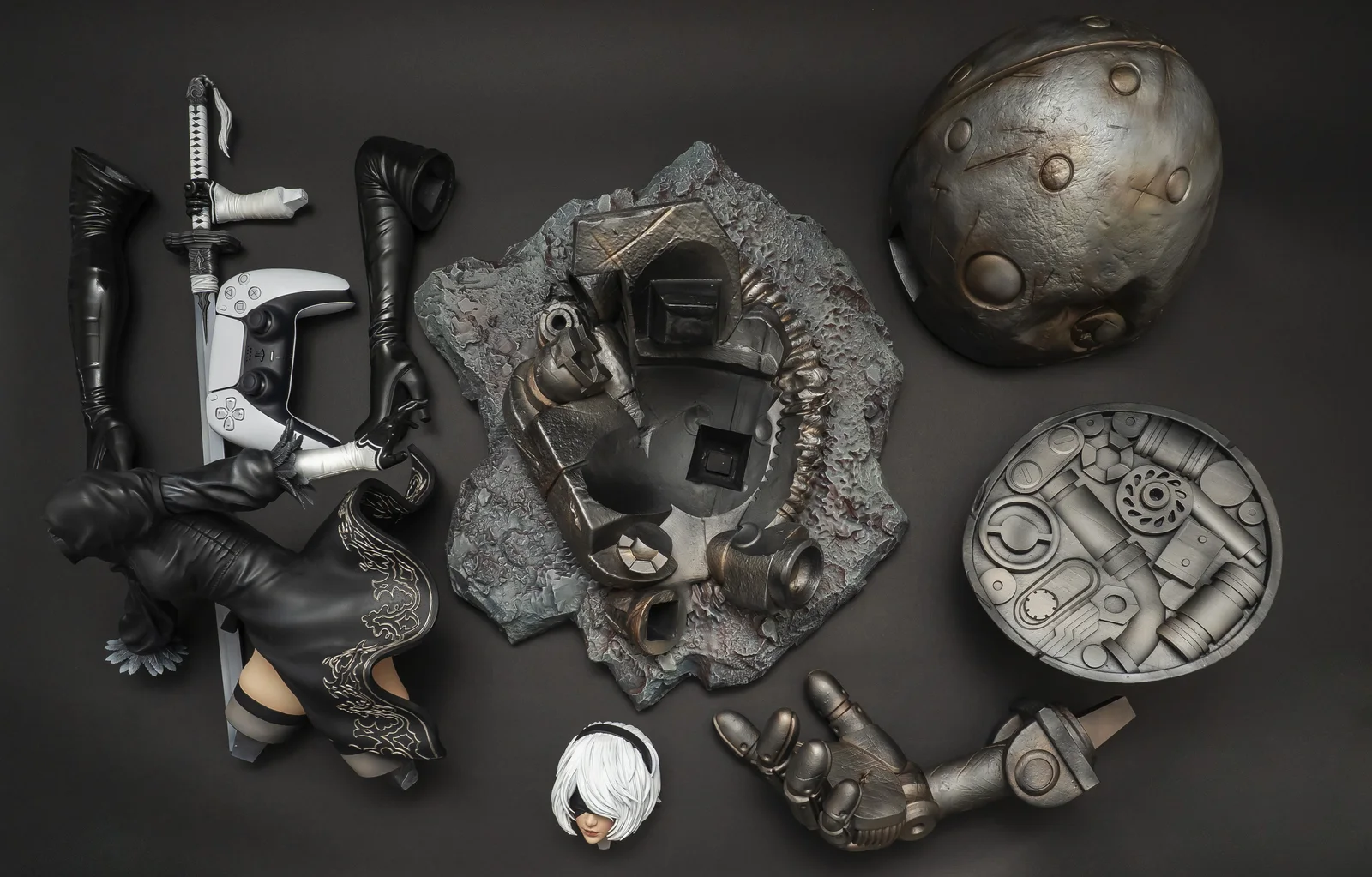 2B · V1 — NieR: Automata, hand-painted figure, photo 16