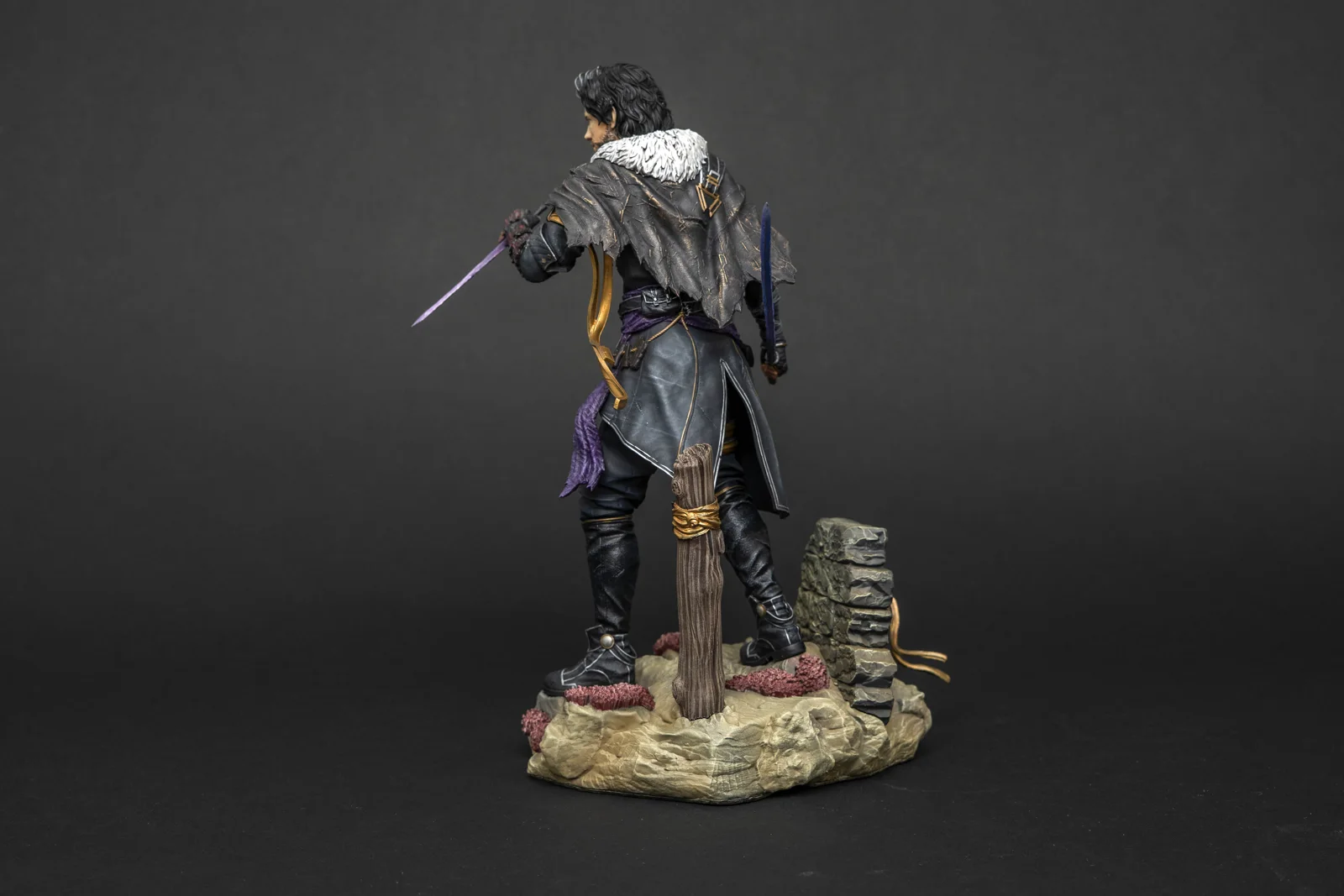 Verso — Clair Obscur: Expedition 33, hand-painted figure, photo 3