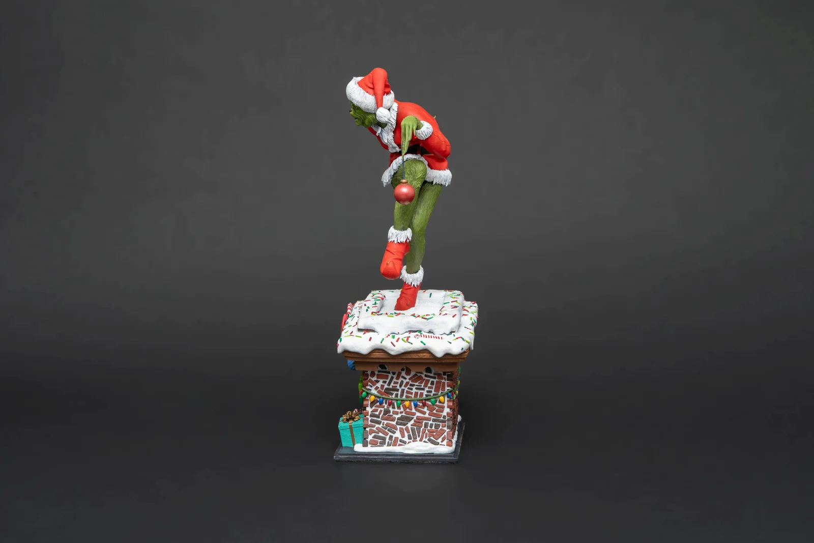 Grinch — How the Grinch Stole Christmas, hand-painted figure, photo 3