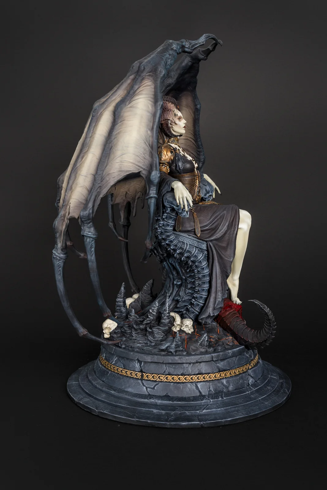 Lilith — Diablo, hand-painted figure, photo 3