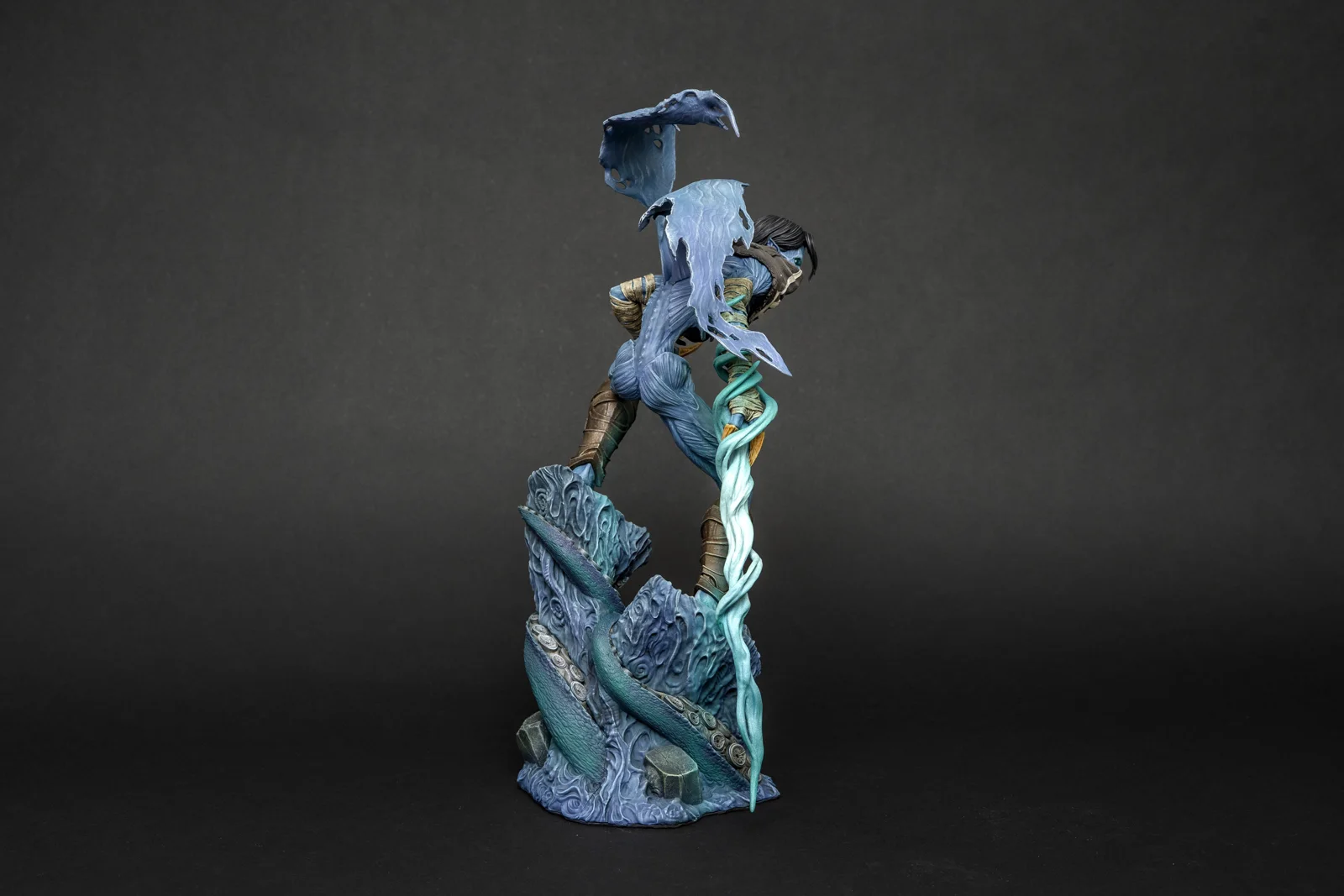 Raziel — Legacy of Kain, hand-painted figure, photo 9