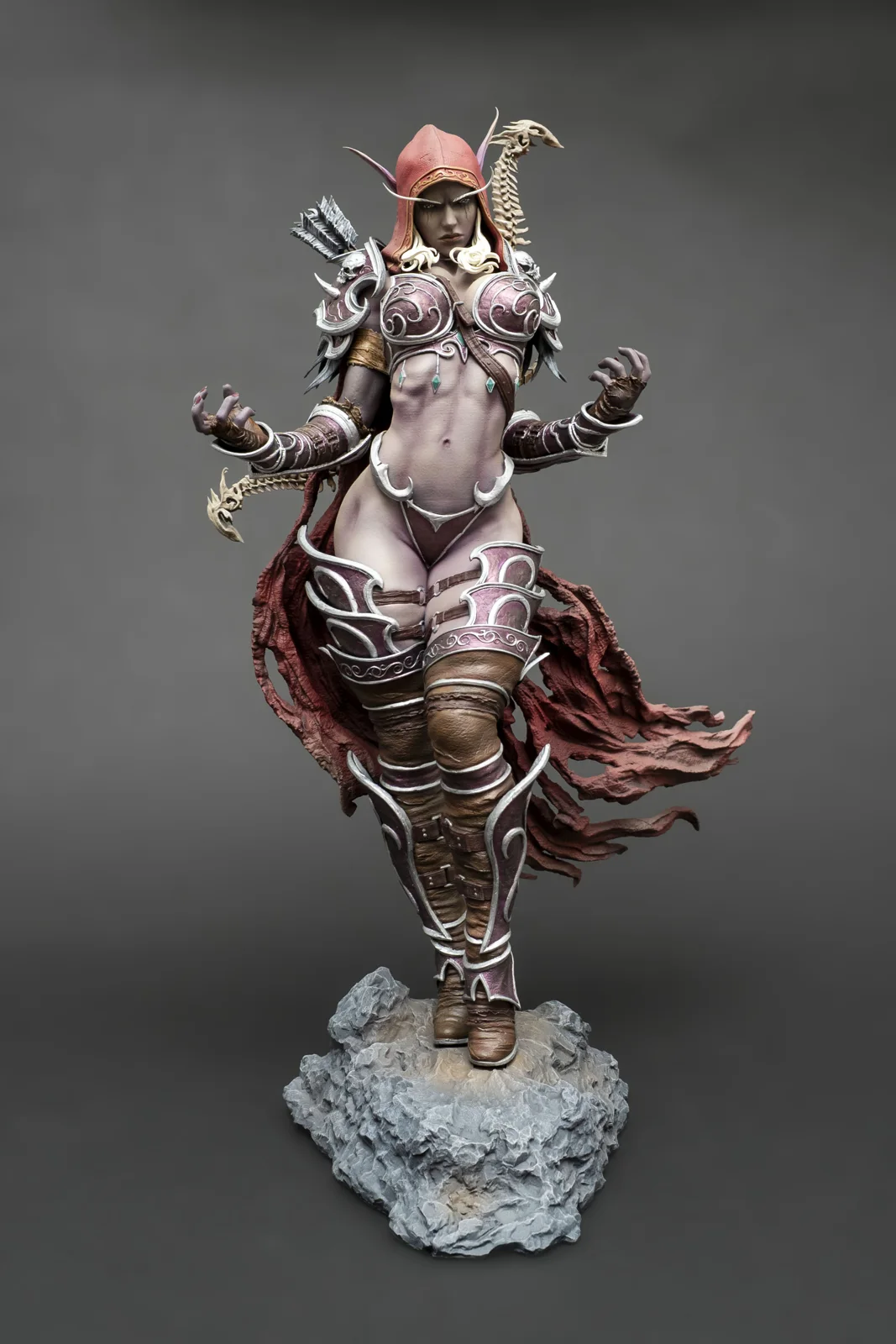 Sylvanas Windrunner — World of Warcraft, ръчно оцветена фигурка, снимка 1