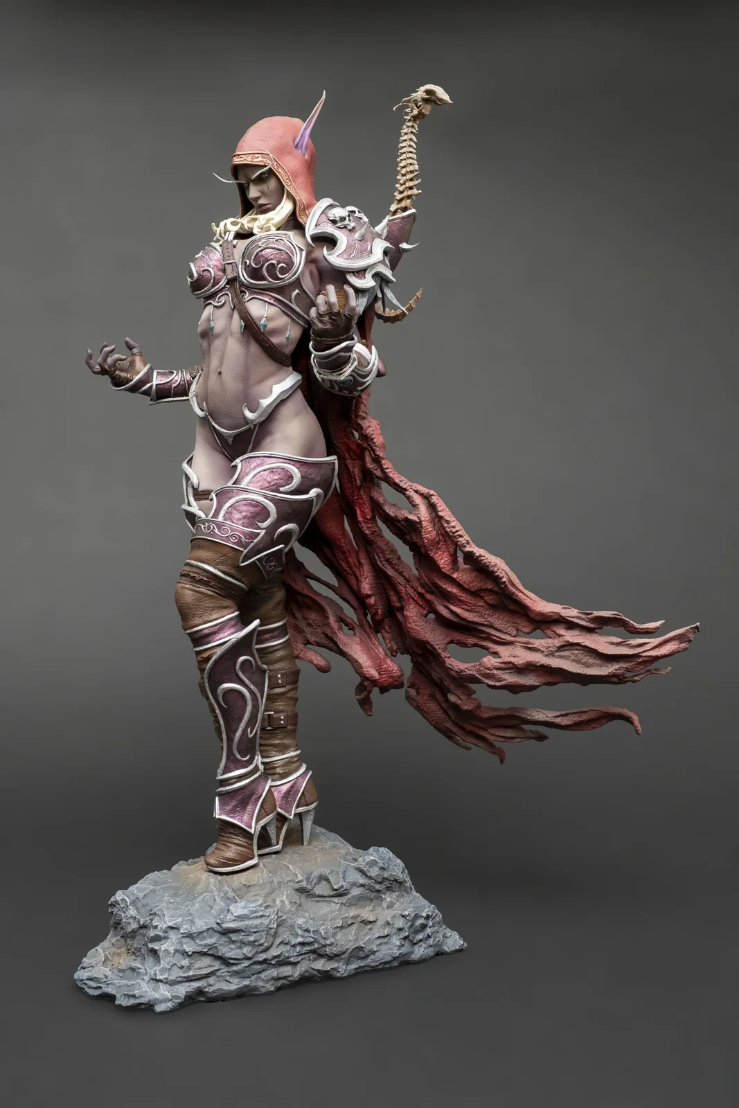 Sylvanas Windrunner — World of Warcraft, ръчно оцветена фигурка, снимка 2