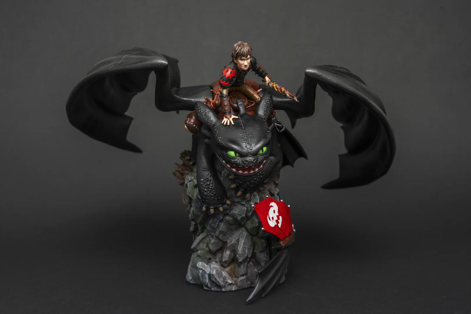 Toothless & Hiccup — How to Train Your Dragon, ръчно оцветена фигурка, снимка 1