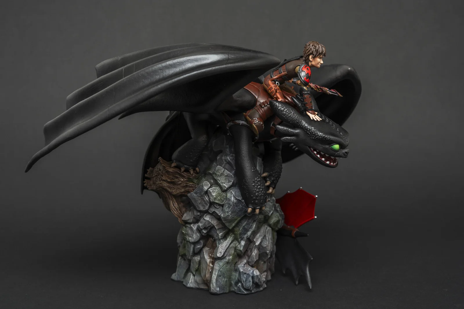 Toothless & Hiccup — How to Train Your Dragon, ръчно оцветена фигурка, снимка 4